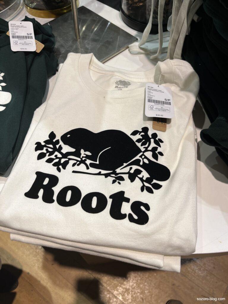 カナダのアパレルブランドのルーツのTシャツ