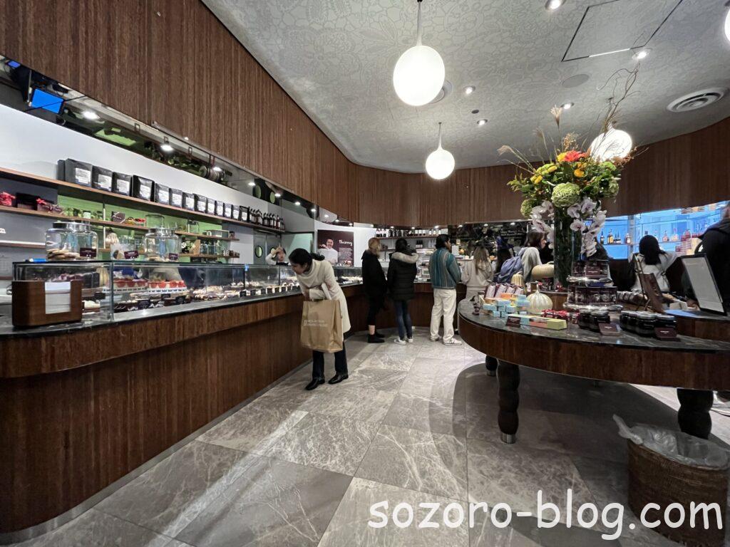 ティエリー・アルバーニの店内