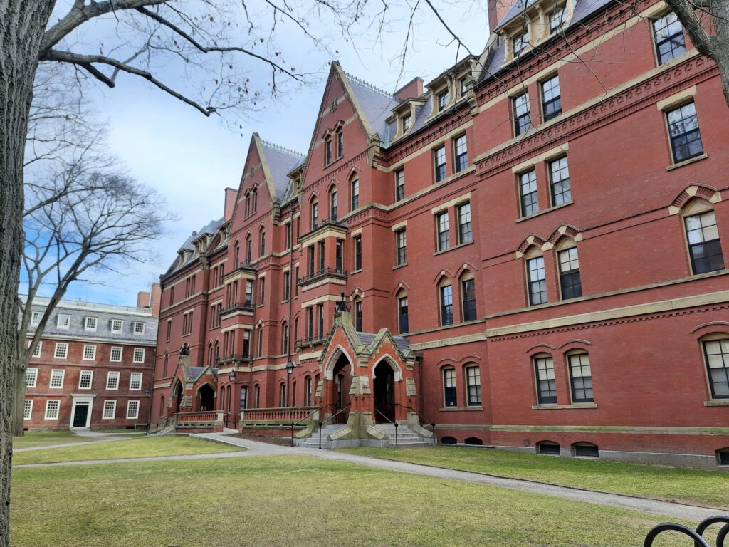 ハーバード大学
